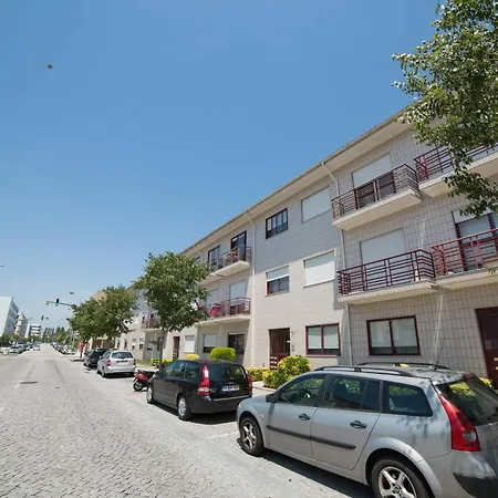 Vila Do Conde River & Sea Flat