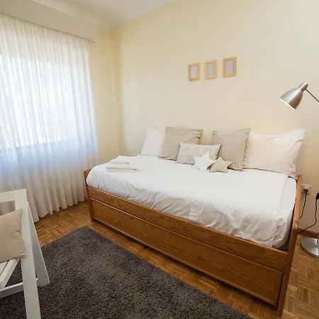 Vila Do Conde River & Sea Flat